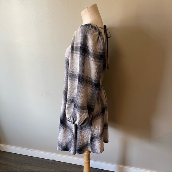 URBAN OUTFITTERS UO Lachlan Flannel Smocked Mini Dress - Picture 9 of 13